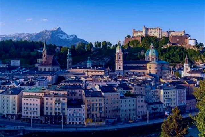 Escorts Finkenstein, Austria — Local Companions