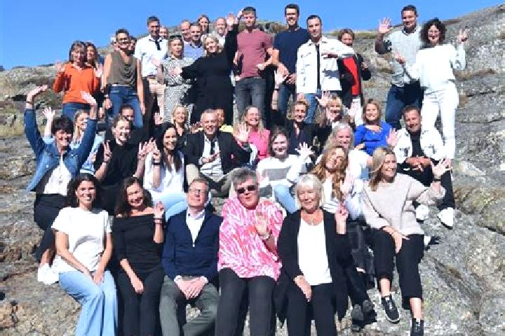 Escorts Fjaellbacka, Sweden — Local Companions
