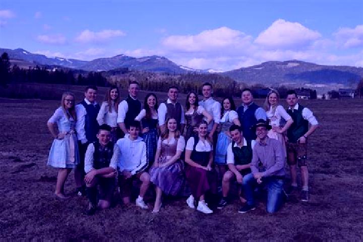 Escorts Fladnitz an der Teichalm, Austria — Local Companions