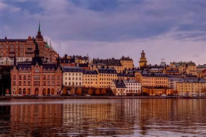 Escorts Foersloev, Sweden — Local Companions