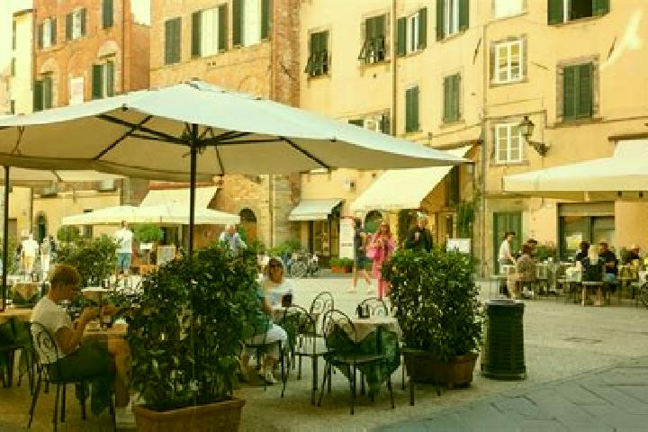 Escorts Fondi, Italy — Local Companions