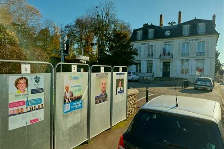 Escorts Fontenay-sur-Eure, France — Local Companions