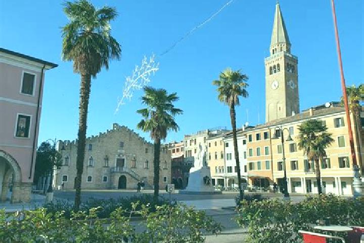 Escorts Fossalta di Portogruaro, Italy — Local Companions