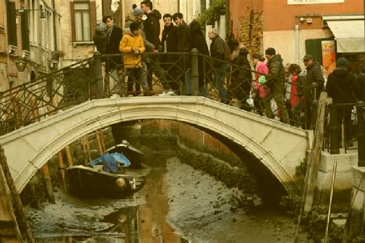 Escorts Fossano, Italy — Local Companions