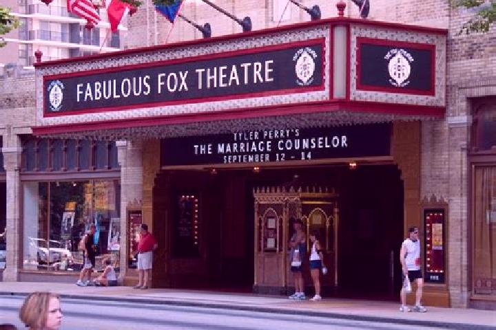 Escorts Fox Chapel, United States — Local Companions
