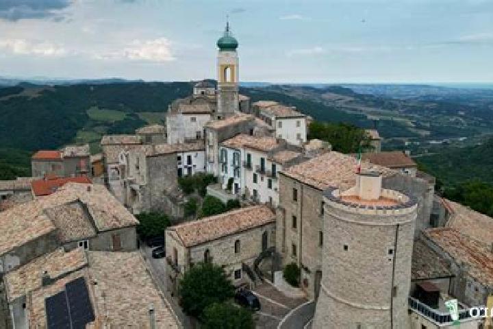 Escorts Furci, Italy — Local Companions
