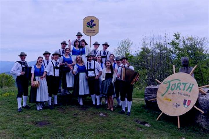 Escorts Furth an der Triesting, Austria — Local Companions