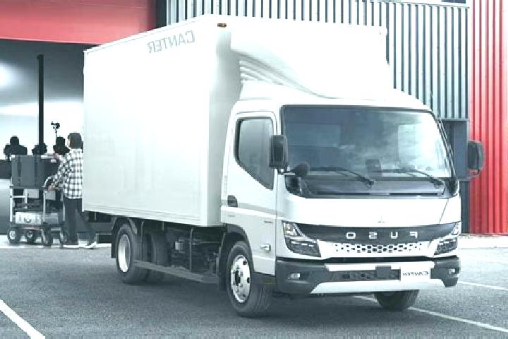 Escorts Fuso, Japan — Local Companions