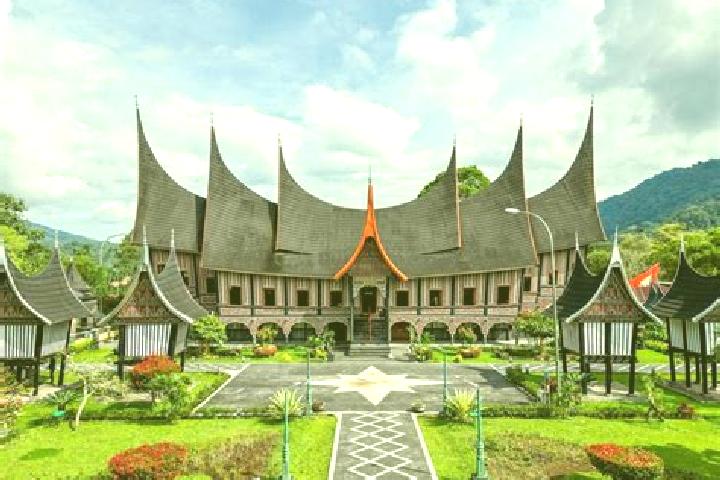 Escorts Gadang, Indonesia — Local Companions