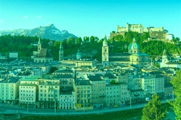 Escorts Gallbrunn, Austria — Local Companions