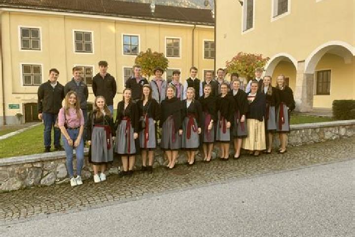 Escorts Gallzein, Austria — Local Companions