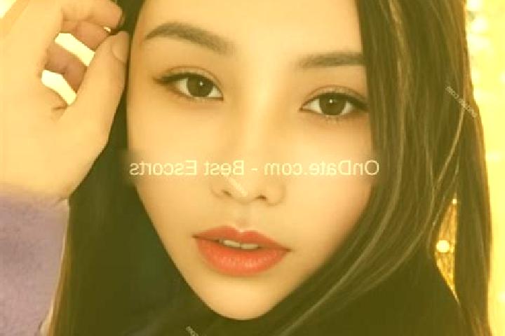 Escorts Gaojingzhuang, China — Local Companions