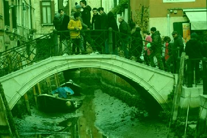 Escorts Gazzaniga, Italy — Local Companions