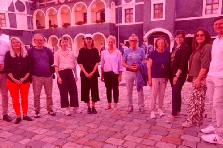 Escorts Gersdorf an der Feistritz, Austria — Local Companions