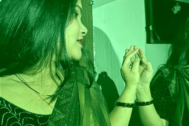 Escorts Ghansor, India — Local Companions