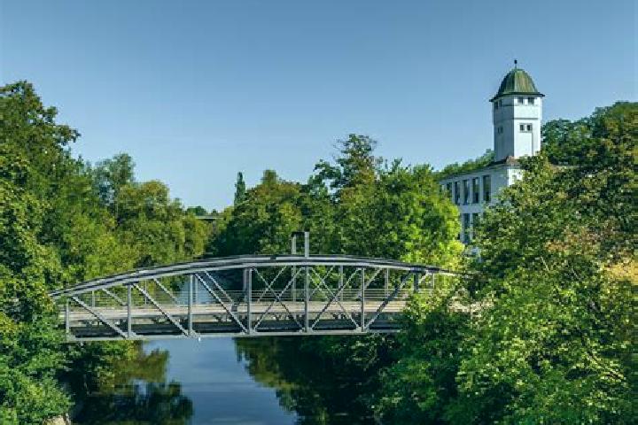 Escorts Gingen an der Fils, Germany — Local Companions
