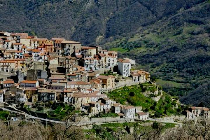 Escorts Gorgoglione, Italy — Local Companions