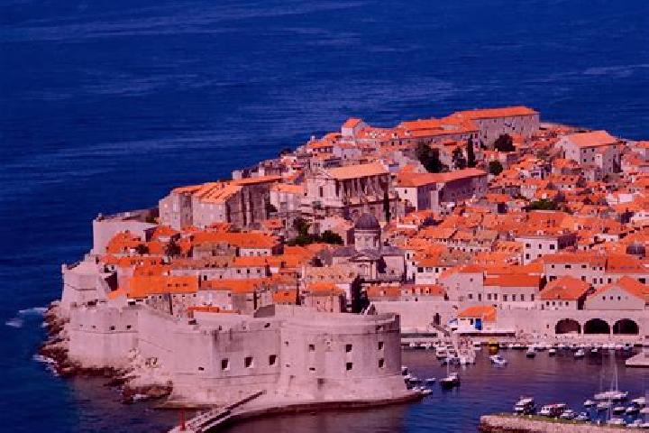 Escorts Gornjaki, Croatia — Local Companions