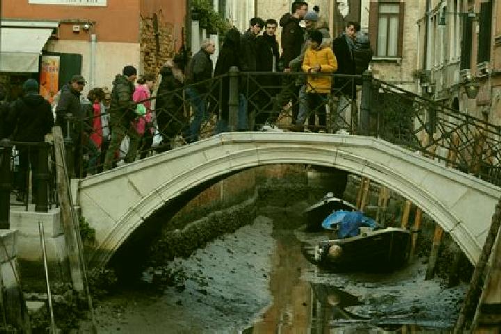 Escorts Gorzano, Italy — Local Companions