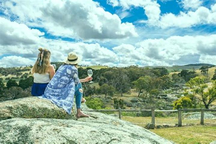 Escorts Goulburn, Australia — Local Companions