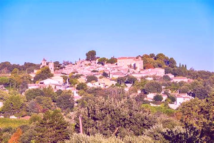 Escorts Goult, France — Local Companions