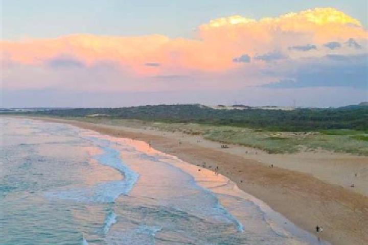 Escorts Greenhills Beach, Australia — Local Companions