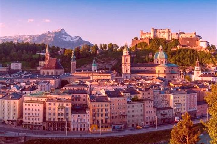 Escorts Grossvassach, Austria — Local Companions