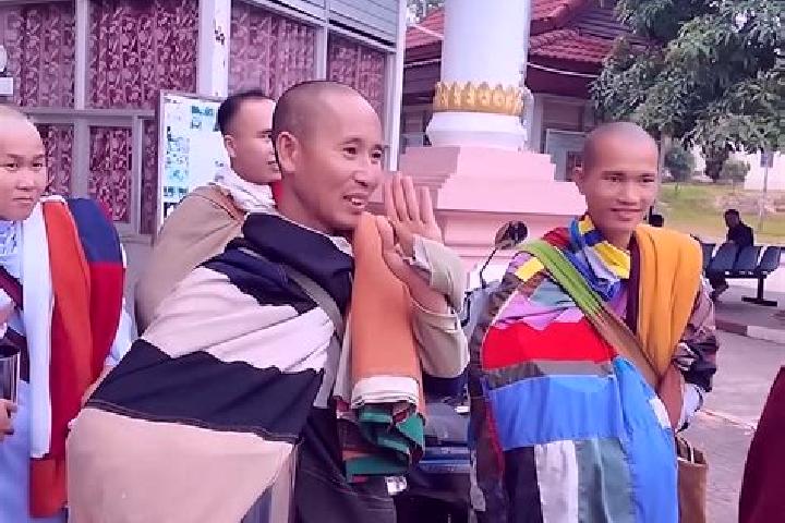Escorts Guder Lao, Indonesia — Local Companions