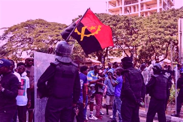 Escorts Gungo, Angola — Local Companions