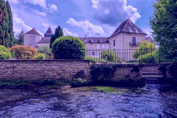 Escorts Gye-sur-Seine, France — Local Companions