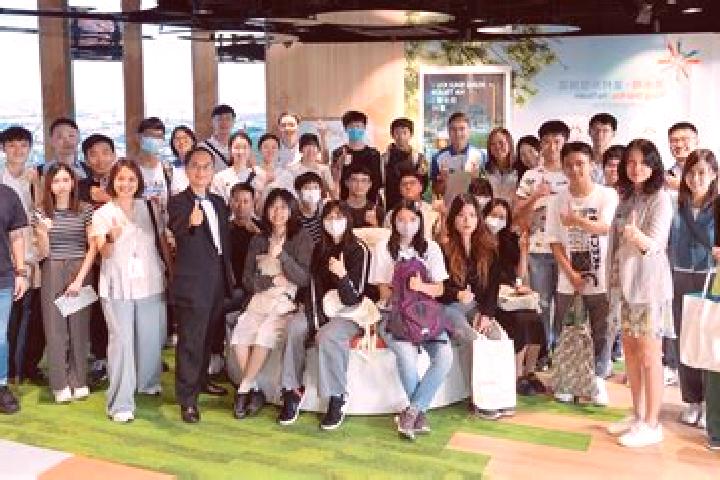 Escorts Ha Tsuen, Hong Kong — Local Companions
