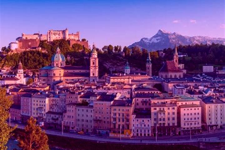 Escorts Haderswoerth, Austria — Local Companions