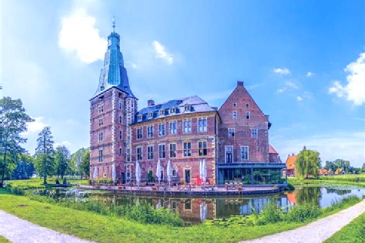 Escorts Halver, Germany — Local Companions