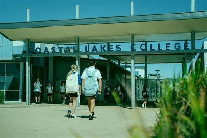 Escorts Hampton, Australia — Local Companions