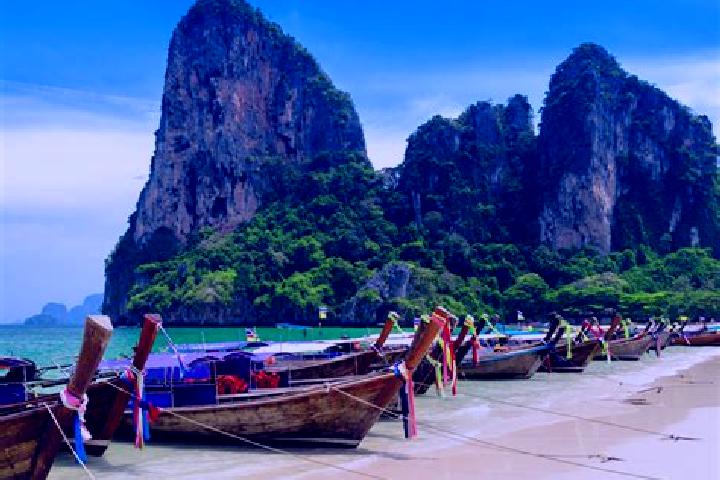 Escorts Hang Chat, Thailand — Local Companions