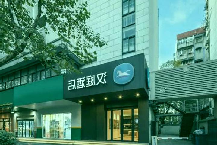 Escorts Hanting, China — Local Companions