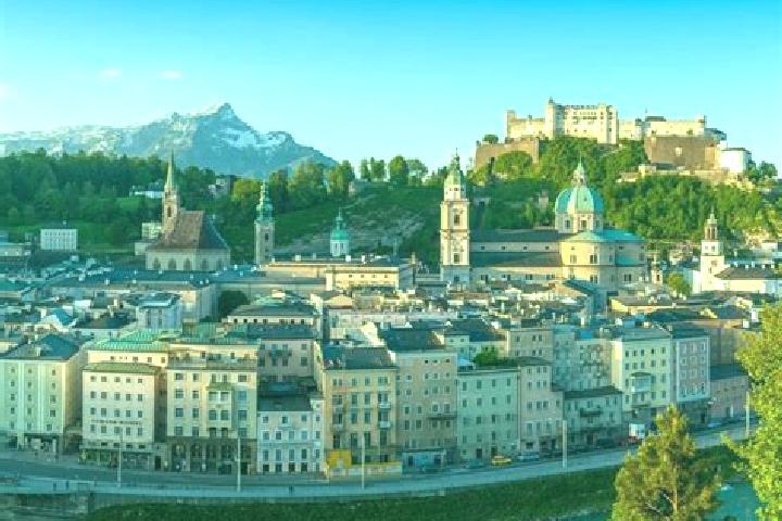 Escorts Hart, Austria — Local Companions