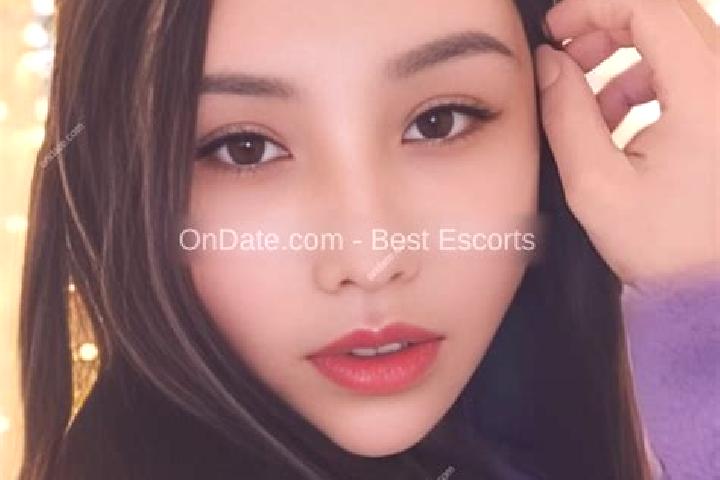 Escorts Hede, China — Local Companions