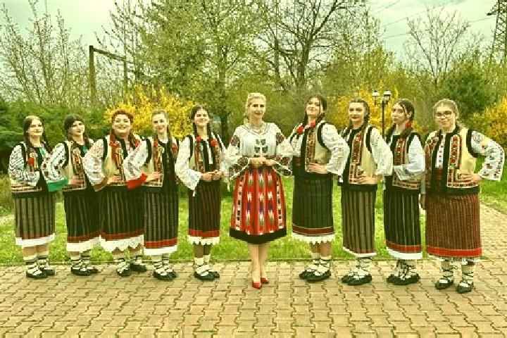 Escorts Helegiu, Romania — Local Companions