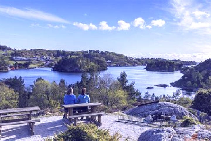Escorts Hellvik, Norway — Local Companions