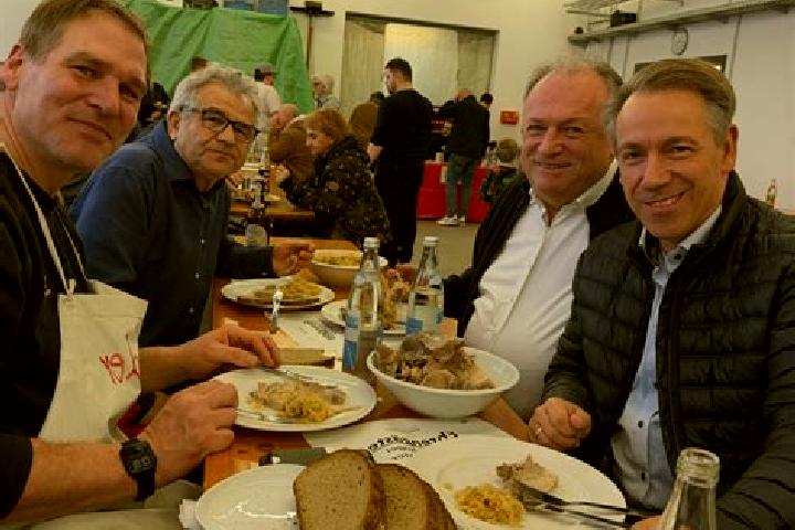 Escorts Hemhofen, Germany — Local Companions