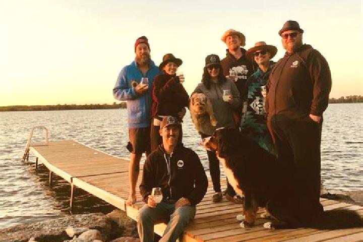 Escorts Heron Springs, Canada — Local Companions