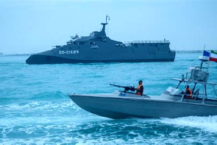 Escorts Hesar-e Bala, Iran — Local Companions