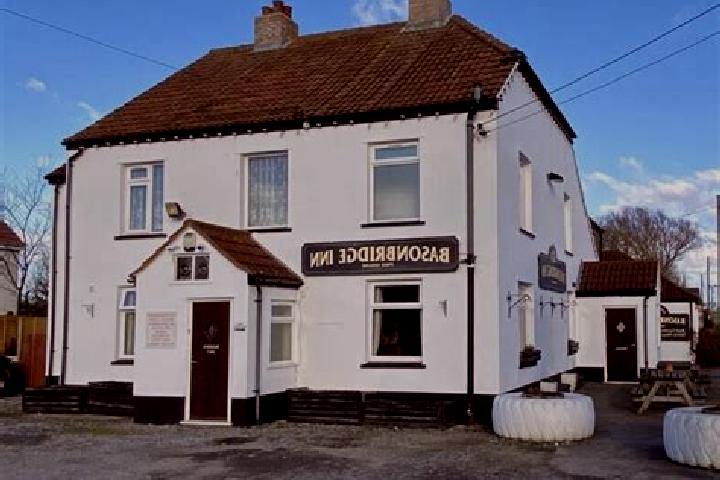 Escorts Highbridge, United Kingdom — Local Companions