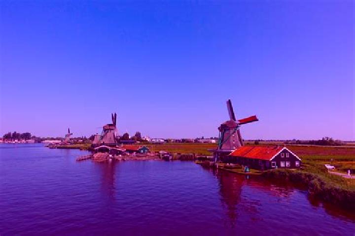 Escorts Hillegom, Netherlands — Local Companions