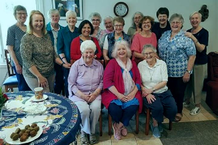 Escorts Hillwood, Australia — Local Companions