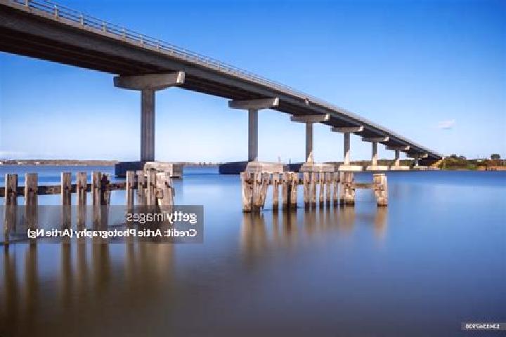 Escorts Hindmarsh Island, Australia — Local Companions