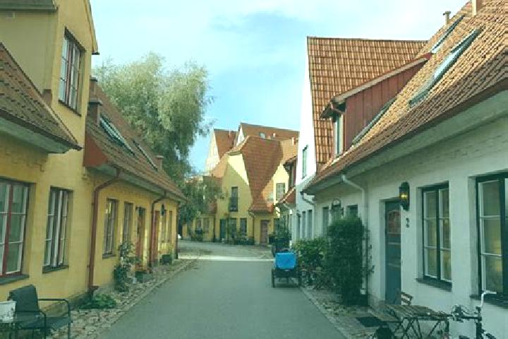 Escorts Hjaerup, Sweden — Local Companions
