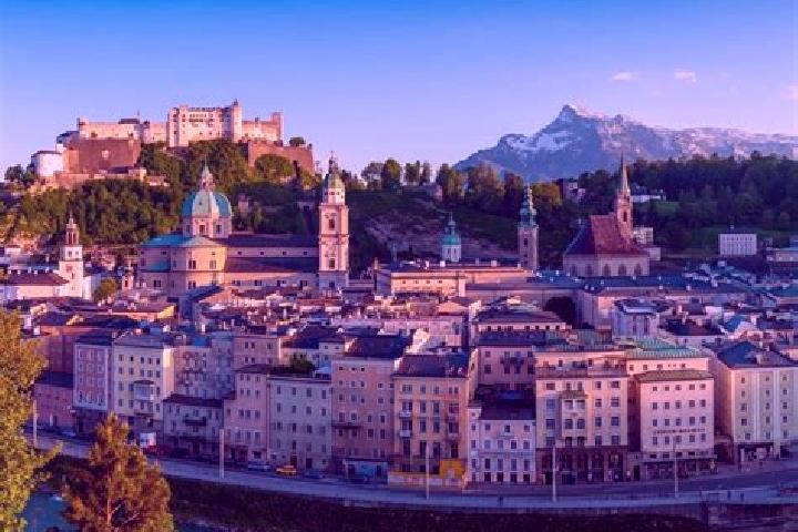 Escorts Hochpoint, Austria — Local Companions