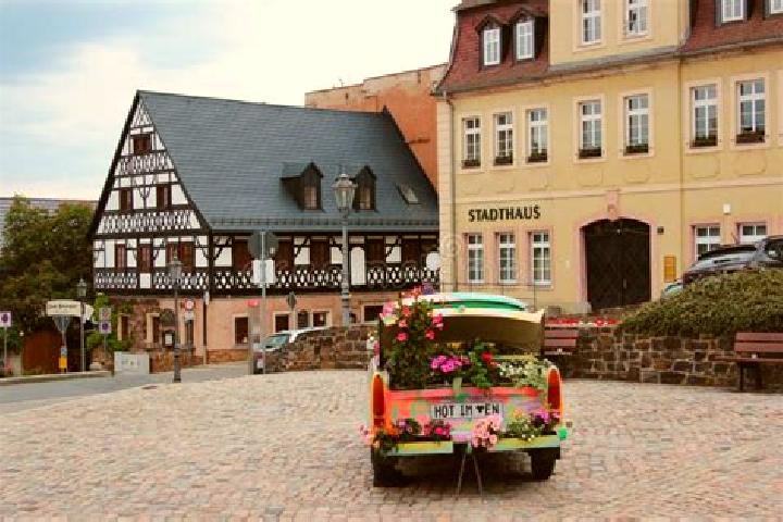Escorts Hohenstein-Ernstthal, Germany — Local Companions